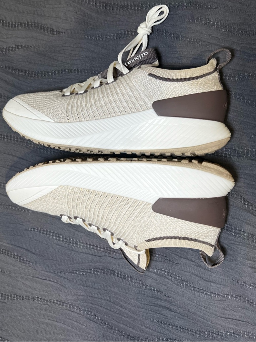 allbirds Tree Glider Women's Beige Knit Lace-Up Walking Sneakers with Brown Heel - Picture 4 of 10